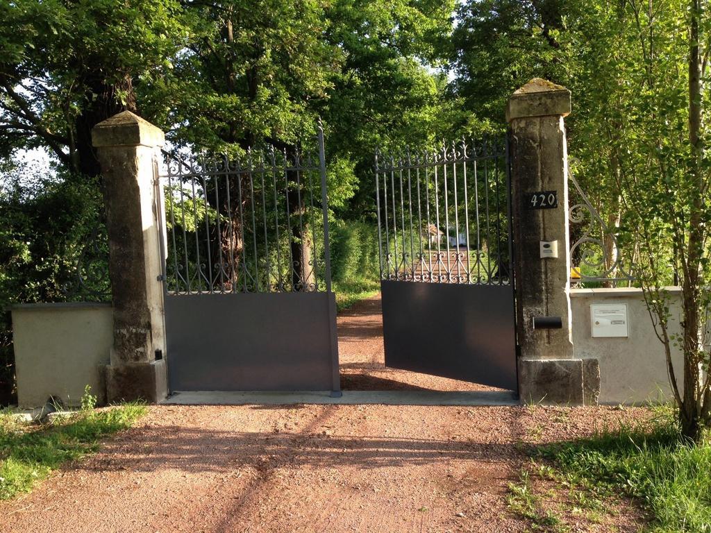 Domaine D'Aromm - Chambres D'Hotes & Gites - Piscine, Etangs & Animaux - Au Calme Ouches Exteriér fotografie