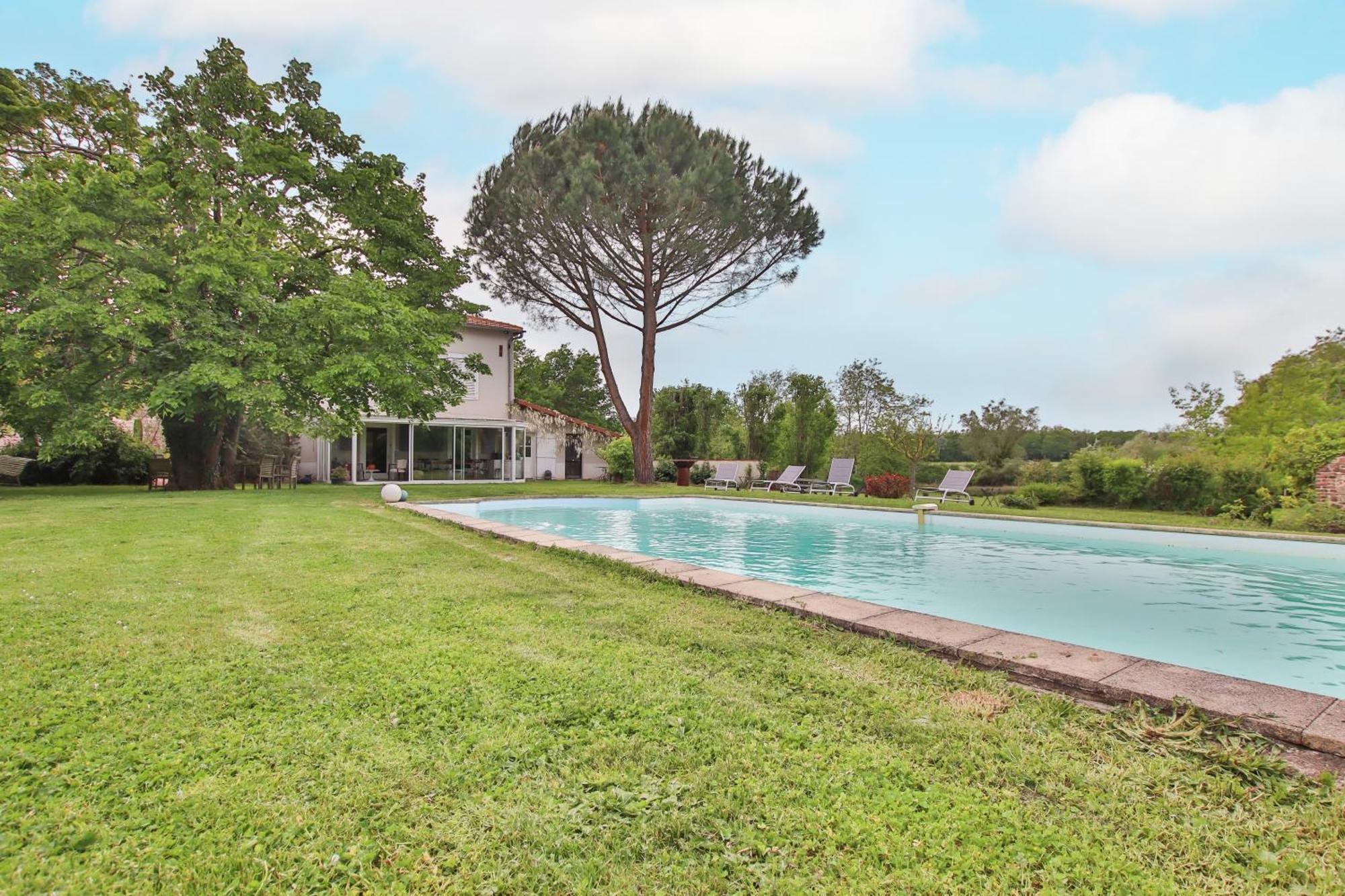 Domaine D'Aromm - Chambres D'Hotes & Gites - Piscine, Etangs & Animaux - Au Calme Ouches Exteriér fotografie